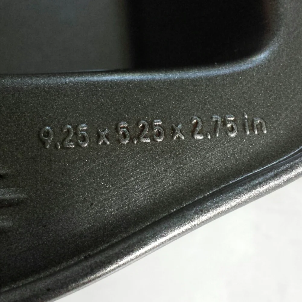 Wilton loaf pan